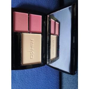 Минеральные тени для век в комплекте с румянами и пудрой